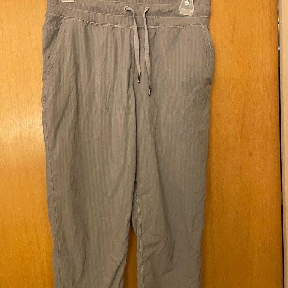 Lululemon dance studio capris